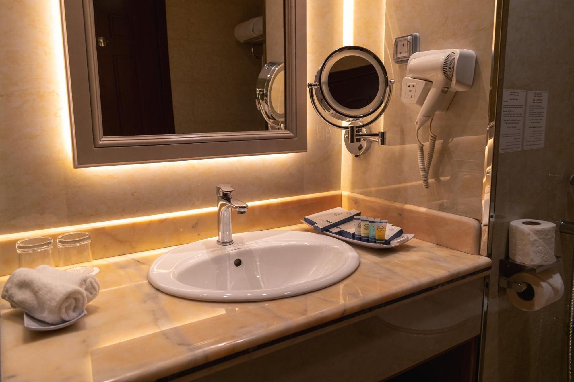 Best Western Plus Jeddah Hotel Madinah Road Exteriér fotografie